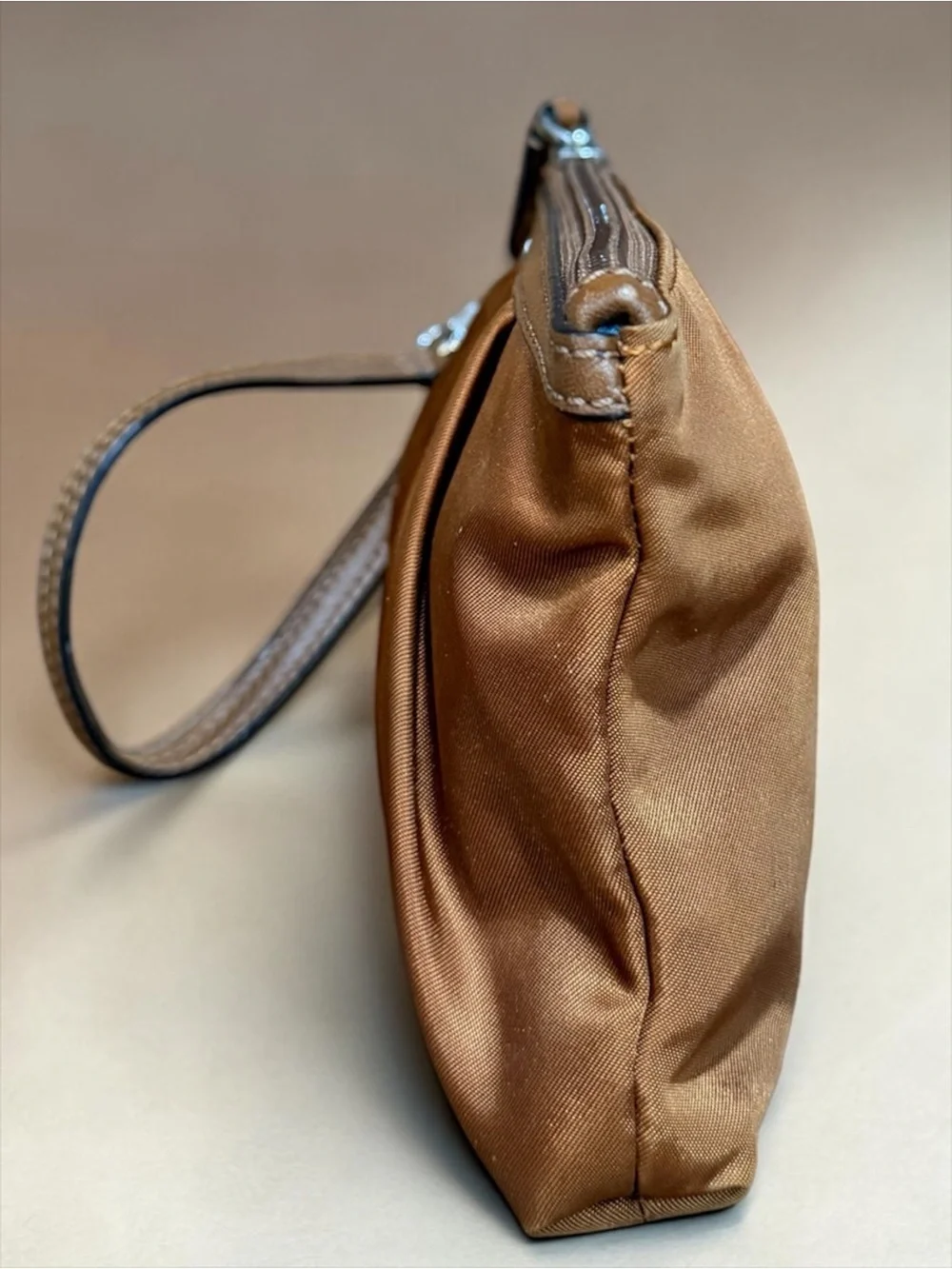 TUMI Nylon Wristlet Pouch Cosmetic Bag Travel Organizer Brown Leather Trim